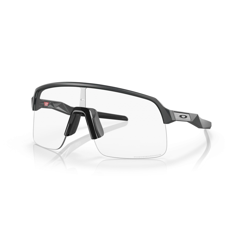 Oakley Sutro Lite Fotocromatico in vendita online su Sportissimo