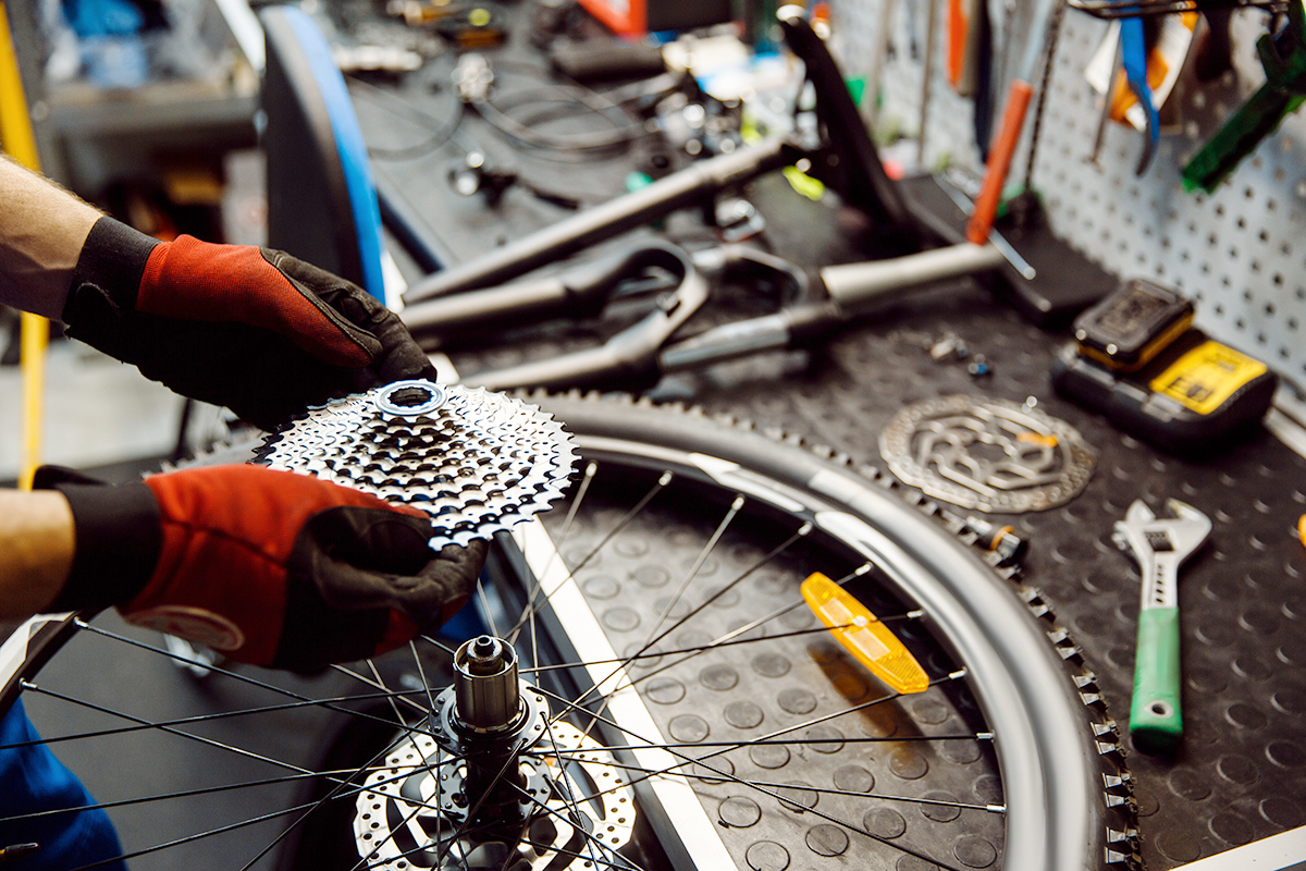 Officina riparazione bici